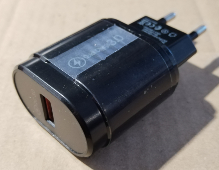 5V 3A, 9V 2A, 12V 1,6A USB, adapter