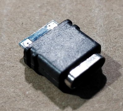 USB C aljzat