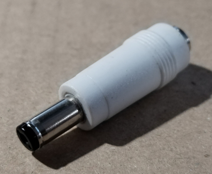 DC tápdugó átalakító, 4,8/1,7 - 5,5/2,5