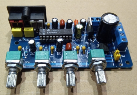 LM1036N előerősítő, hangszínszabályozó modul