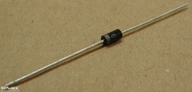 1N5819, schottky dióda