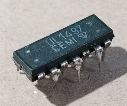 ULN1497 = TBA790, integrált áramkör