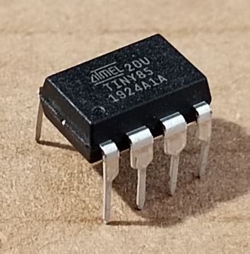 ATTINY85-20U, mikrokontroller