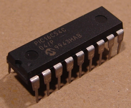 PIC16C54C-04/P, mikrokontroller