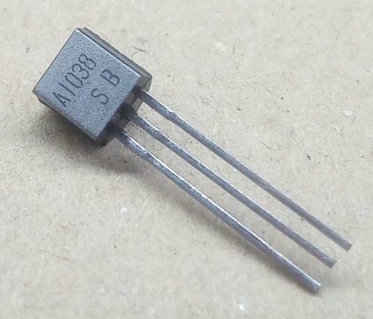 2SA1038, tranzisztor