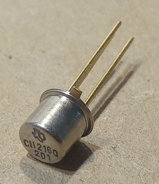 CII216Q, tranzisztor