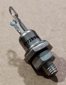 KT729/900, triak