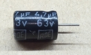  4,7uF, 63V, elektrolit kondenzátor
