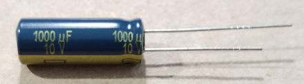 1000uF, 10V, LOW ESR, elektrolit kondenzátor