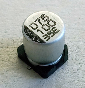 100uF, 35V, smd elektrolit kondenzátor