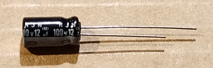 12uF, 100V, LOW ESR, LL, elektrolit kondenzátor