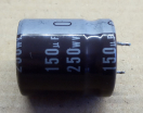 150uF, 250V, elektrolit kondenzátor
