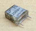 1nF, 200V, kondenzátor