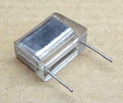 1uF, 100V, kondenzátor