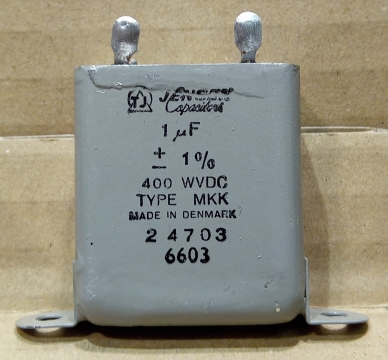1uF, 400V, kondenzátor