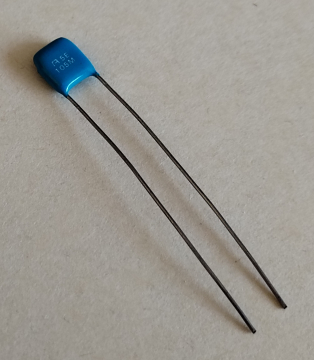 1uF, 50V, monolit kondenzátor