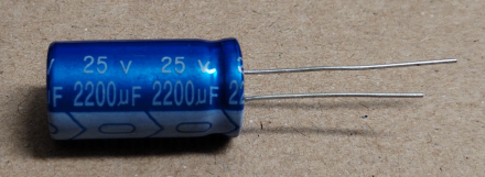 2200uF, 25V, LOW ESR, elektrolit kondenzátor