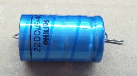 2200uF, 40V, elektrolit kondenzátor