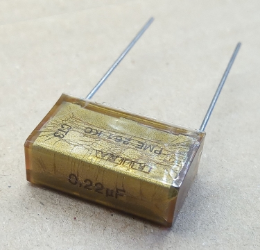 220nF, 220V AC, kondenzátor