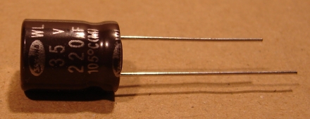 220uF, 35V, LOW ESR, elektrolit kondenzátor