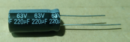 220uF, 63V, LOW ESR, elektrolit kondenzátor