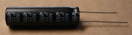 22uF, 450V, elektrolit kondenzátor