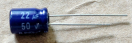 22uF, 50V, bipoláris elektrolit kondenzátor