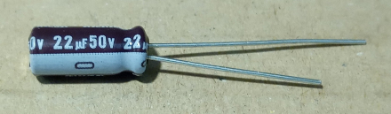 22uF, 50V, LOW ESR, elektrolit kondenzátor