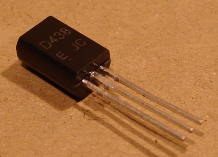 2SD438, tranzisztor