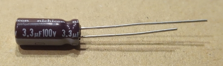 3,3uF, 100V, LOW ESR, elektrolit kondenzátor