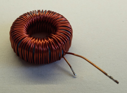 450uH, 2,5A, induktivitás