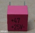 47uF, 25V, tantál kondenzátor