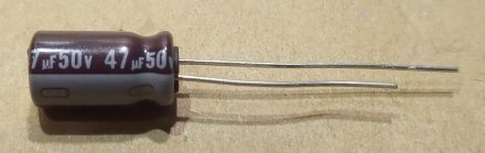 47uF, 50V, LOW ESR, elektrolit kondenzátor