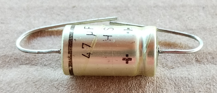 47uF, 63V, axiális elektrolit kondenzátor