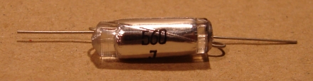 560pF, 160V, kondenzátor