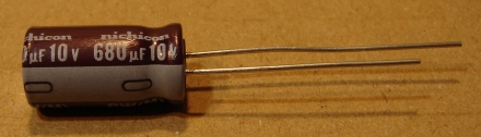 680uF, 10V, LOW ESR, elektrolit kondenzátor