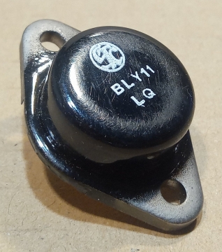 BLY11, tranzisztor