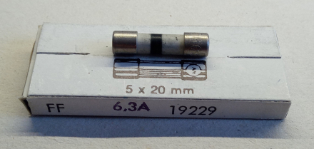 FF 6,3A, biztosíték