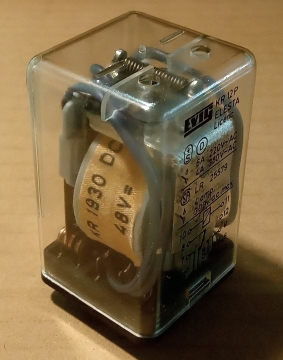 KR12P relé, 48V, 3x6A
