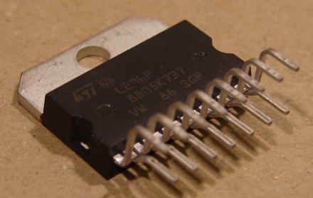 L296P, integrált áramkör