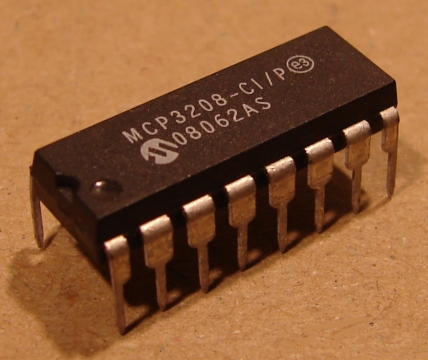 MCP3208-CI/P, integrált áramkör