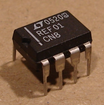 REF01CN8, integrált áramkör