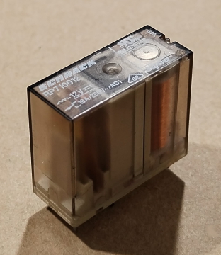 RP710012 relé, 12V, 16A