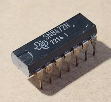 SN8472N = 7472, integrált áramkör