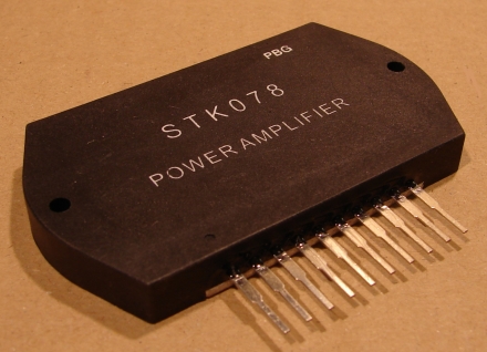 STK078, integrált áramkör