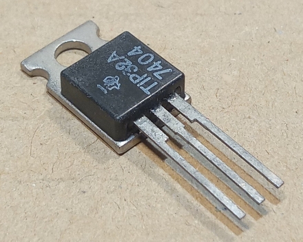 TIP32, tranzisztor