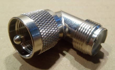 UHF közdarab