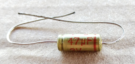  47uF, 3V, LL, axiális elektrolit kondenzátor