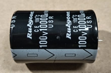 10000uF, 100V, elektrolit kondenzátor