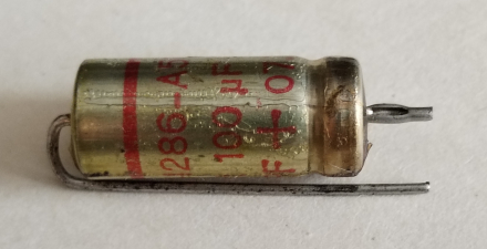 100uF, 25V, LL, axiális elektrolit kondenzátor